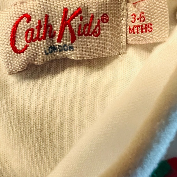 Cath Kids London White and Red Strawberry Kids Matching Set Size 3-6 Months - Picture 5 of 6
